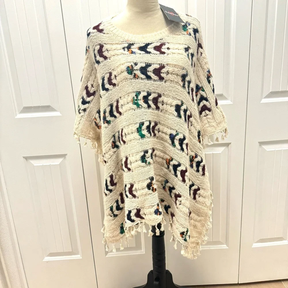 GeeGee Chunky Knit Colorful Tassel Poncho Size Large